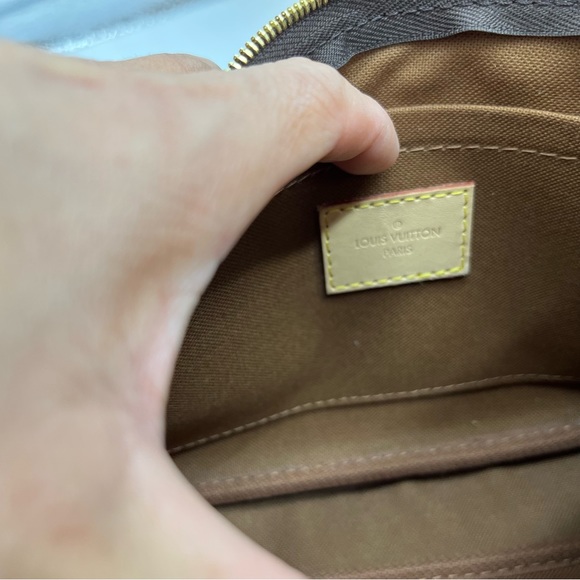 Luis Vuitton multi pochette - Picture 12 of 16